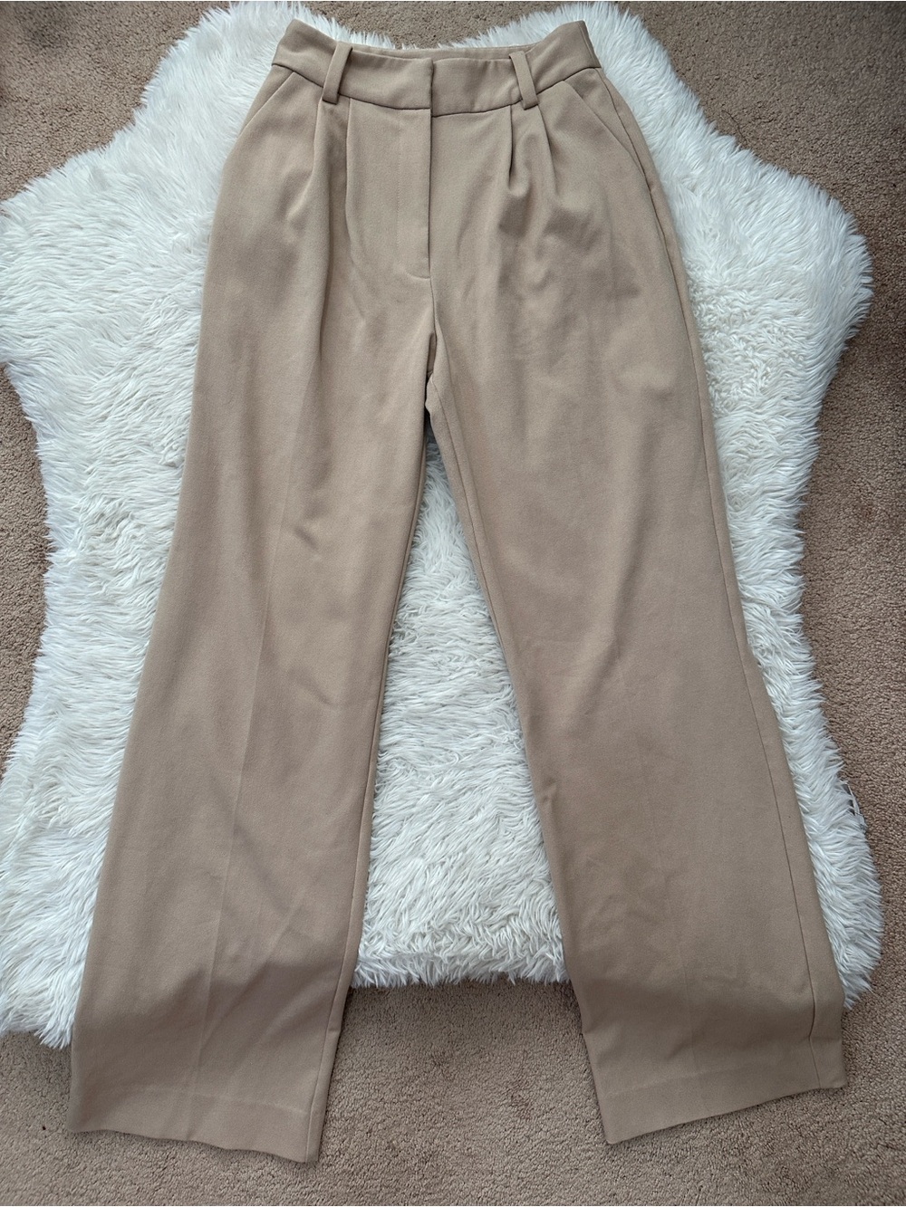 Favorite Daughter The favorite pant 
Trousers - Picture 7 of 9